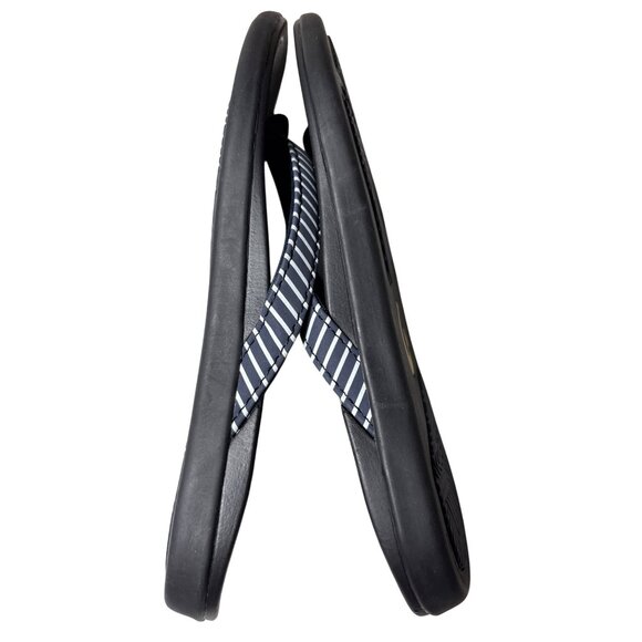 OluKai Ho'Opio Flip Flops Sandal Size 6 Black Onyx Stripe Beach Minimal Comfort - Picture 8 of 9